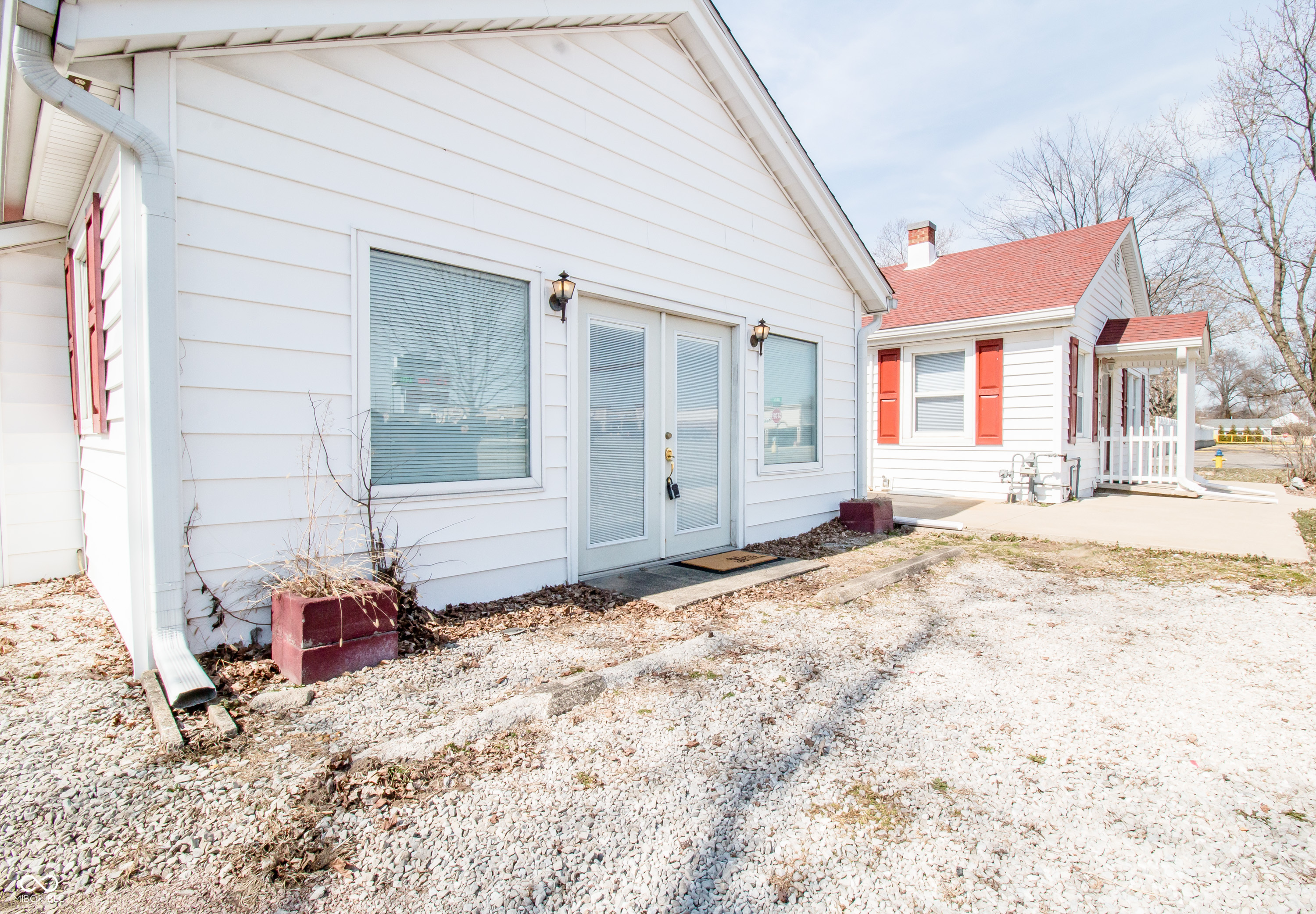 1607 25th Street Columbus, IN 47201 - Photo 4 of 29