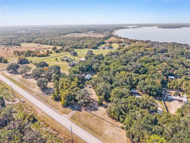 $549,900 | 15670 East Highway 25, Weirsdale, FL 32195