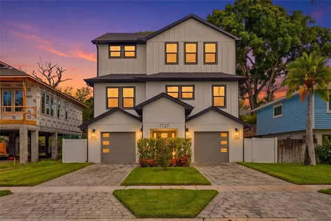 $1,100,000 | 1727 Maryland Avenue Northeast, St. Petersburg, FL 33703