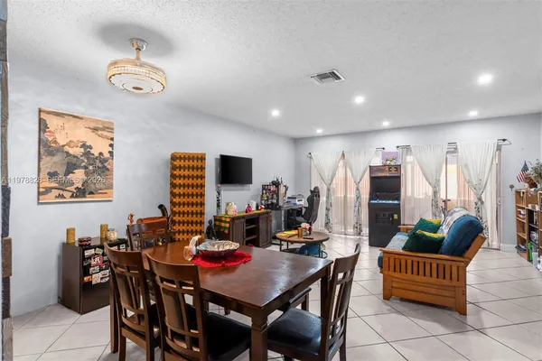 $2,500 | 8380 Southwest 154th Avenue, Unit 56, Miami, FL 33193