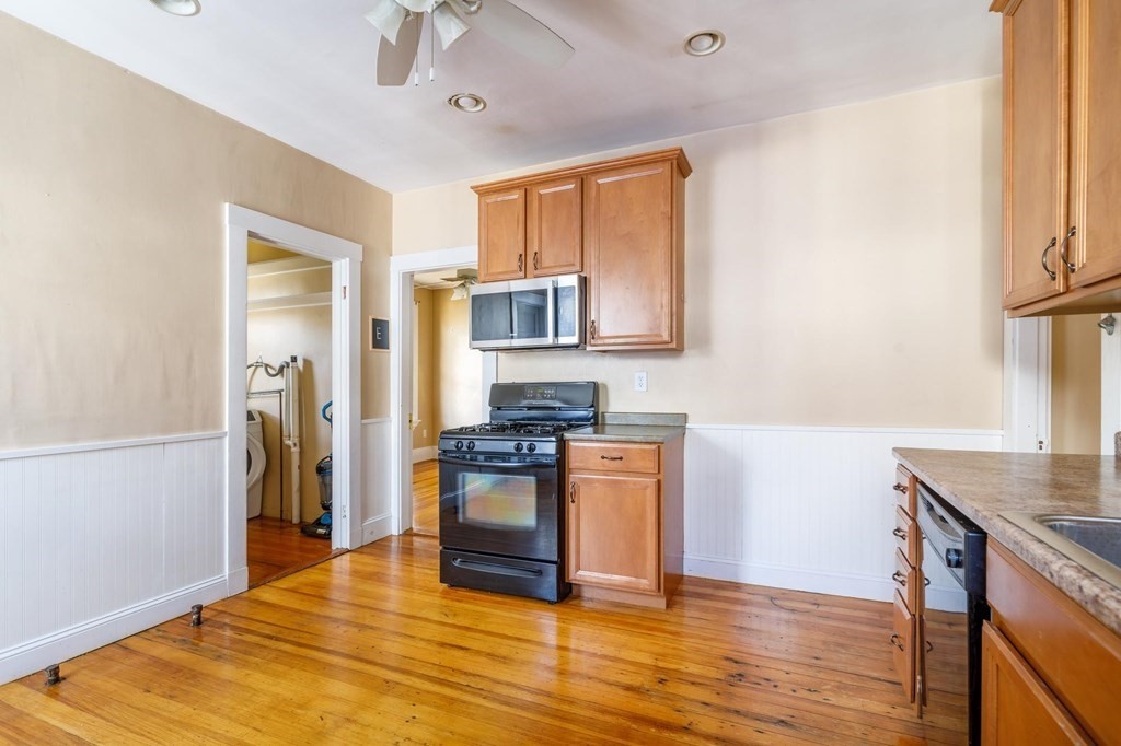 24 Willis Street, Unit 3 Boston, MA 02125 - Photo 2 of 16