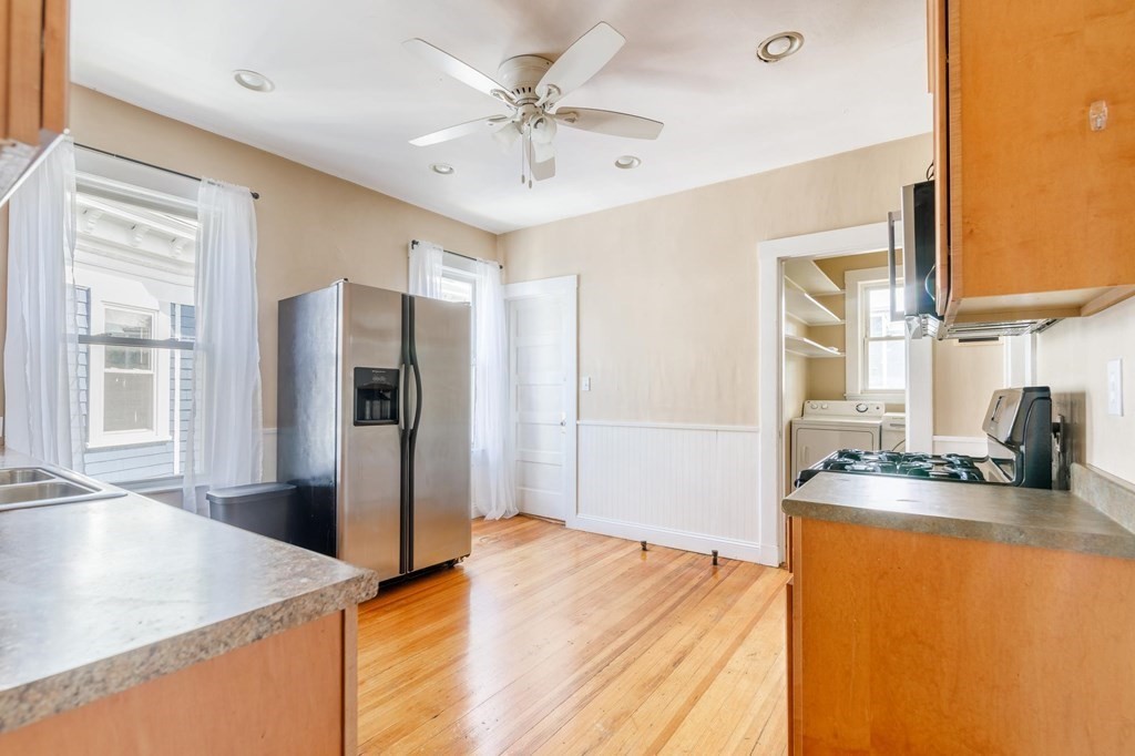 24 Willis Street, Unit 3 Boston, MA 02125 - Photo 3 of 16