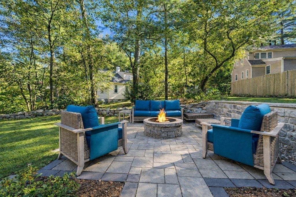 111 Willis Road Sudbury, MA 01776 - Photo 7 of 40