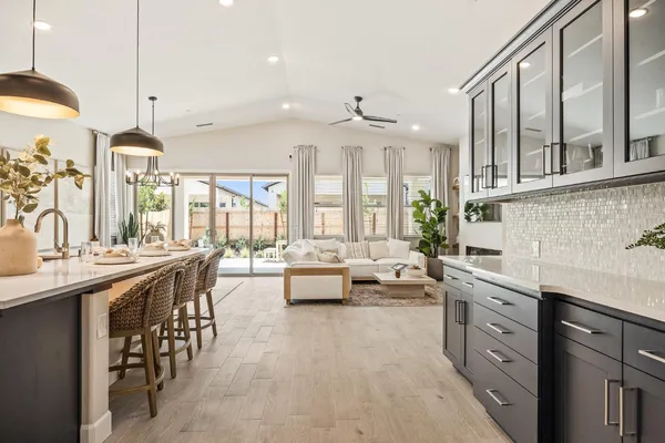 $788,000 | 7271 West Ashcroft Avenue, Fresno, CA 93723