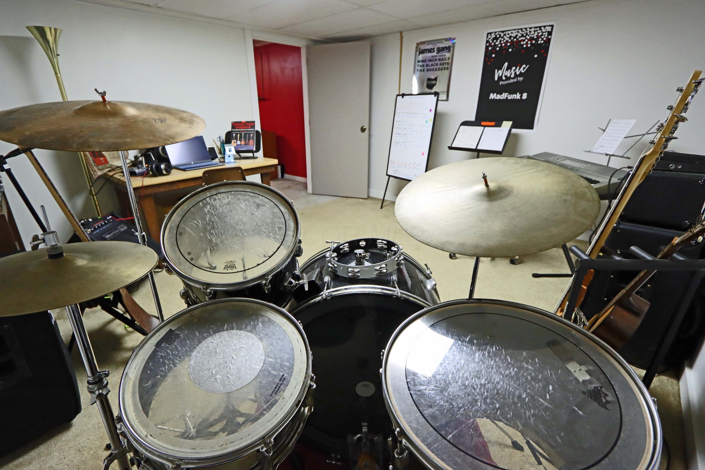 3969 Newhall Road Upper Arlington, OH 43220 - Photo 61 of 82 jamming sessions in the music room