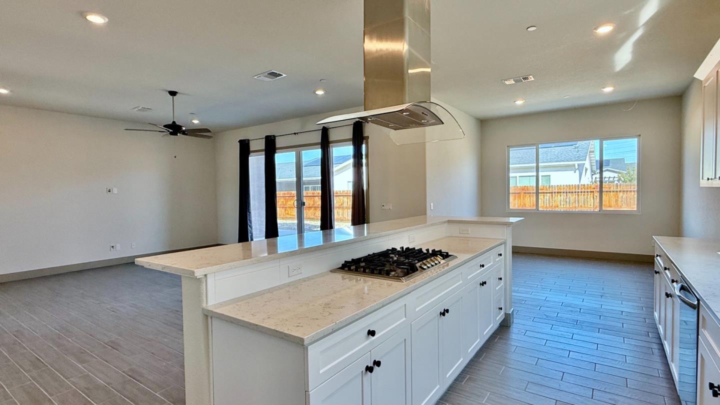 2475 Bastidas Drive Merced, CA 95340 - Photo 12 of 47