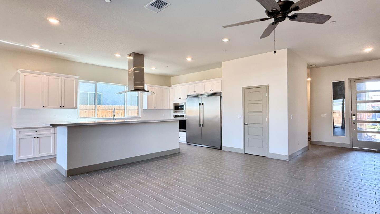 2475 Bastidas Drive Merced, CA 95340 - Photo 5 of 47