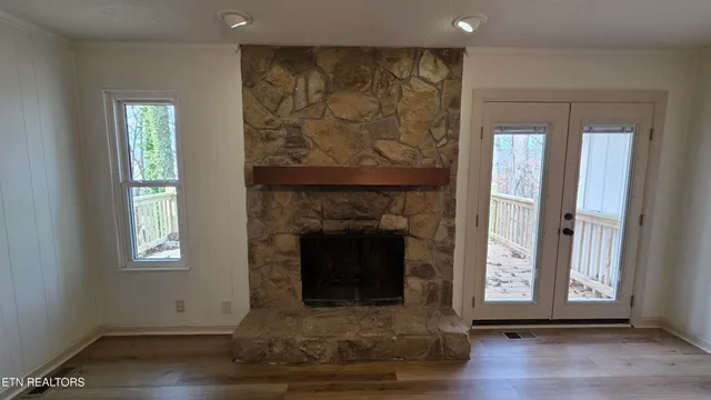 $525,000 | 1135 West Outer Drive, Oak Ridge, TN 37830