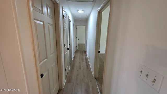 $525,000 | 1135 West Outer Drive, Oak Ridge, TN 37830