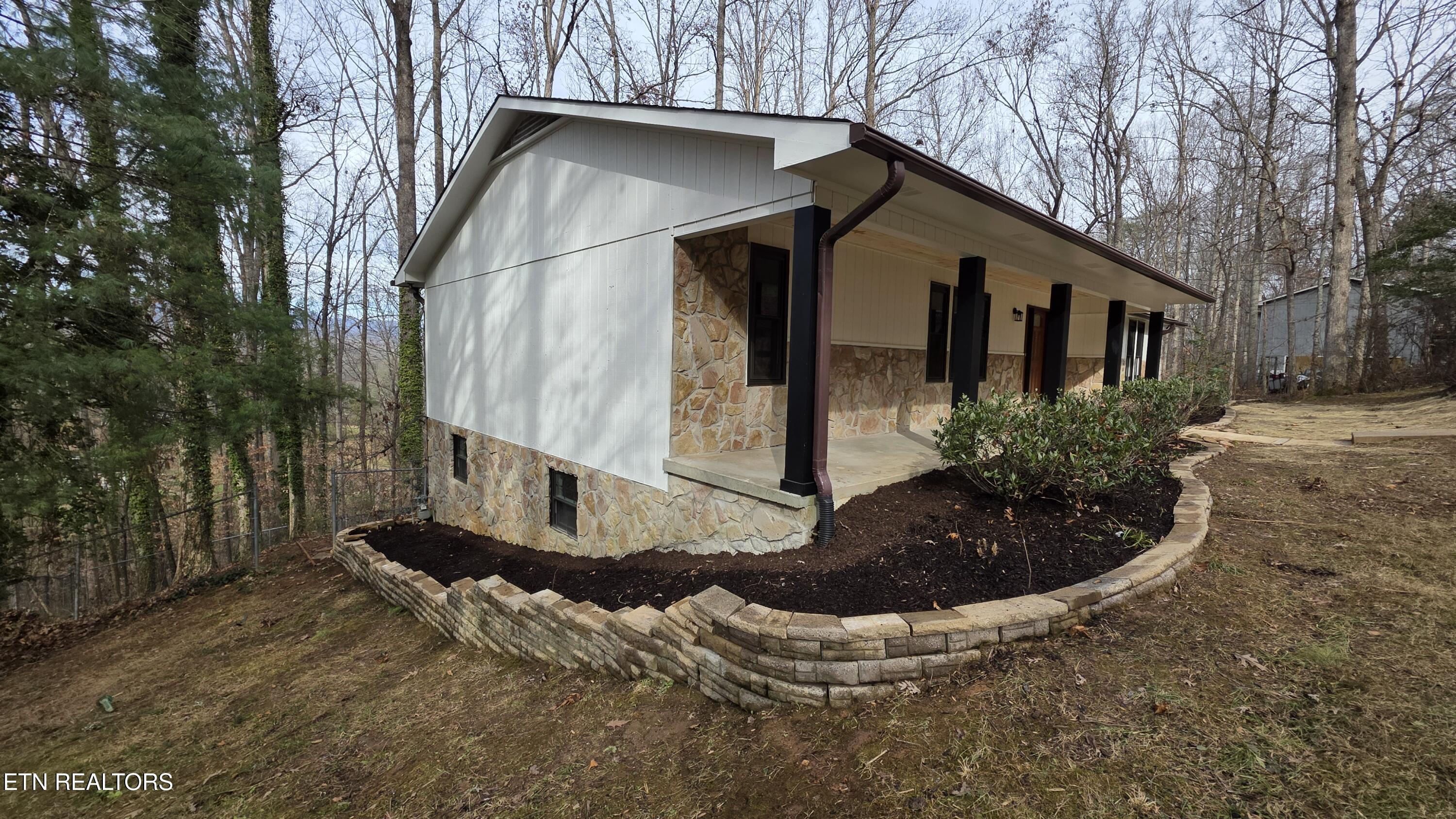 1135 West Outer Drive Oak Ridge, TN 37830 - Photo 5 of 59 1000007223