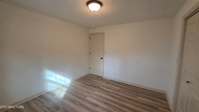 $525,000 | 1135 West Outer Drive, Oak Ridge, TN 37830