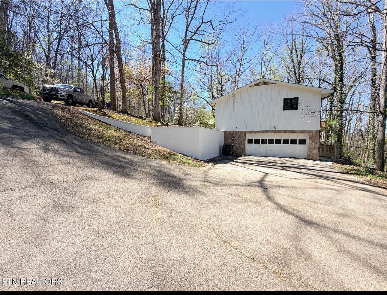 1135 West Outer Drive Oak Ridge, TN 37830 - Photo 7 of 60 1000007407
