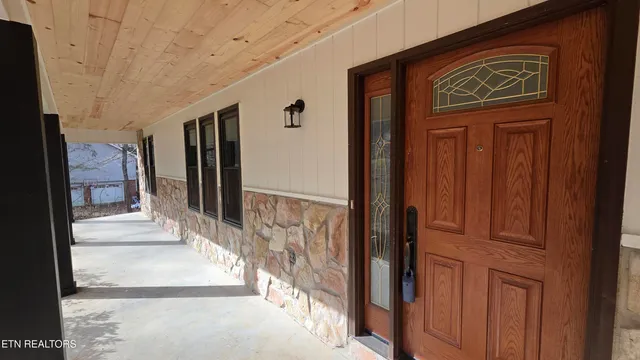 $525,000 | 1135 West Outer Drive, Oak Ridge, TN 37830