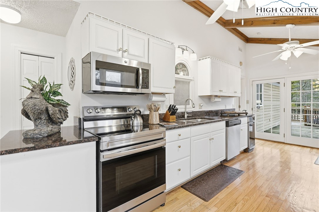 1644 Broadstone Road Banner Elk, NC 28604 - Photo 27 of 49