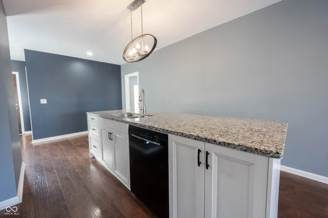 $1,450 | 3157 East Washington Street, Indianapolis, IN 46201