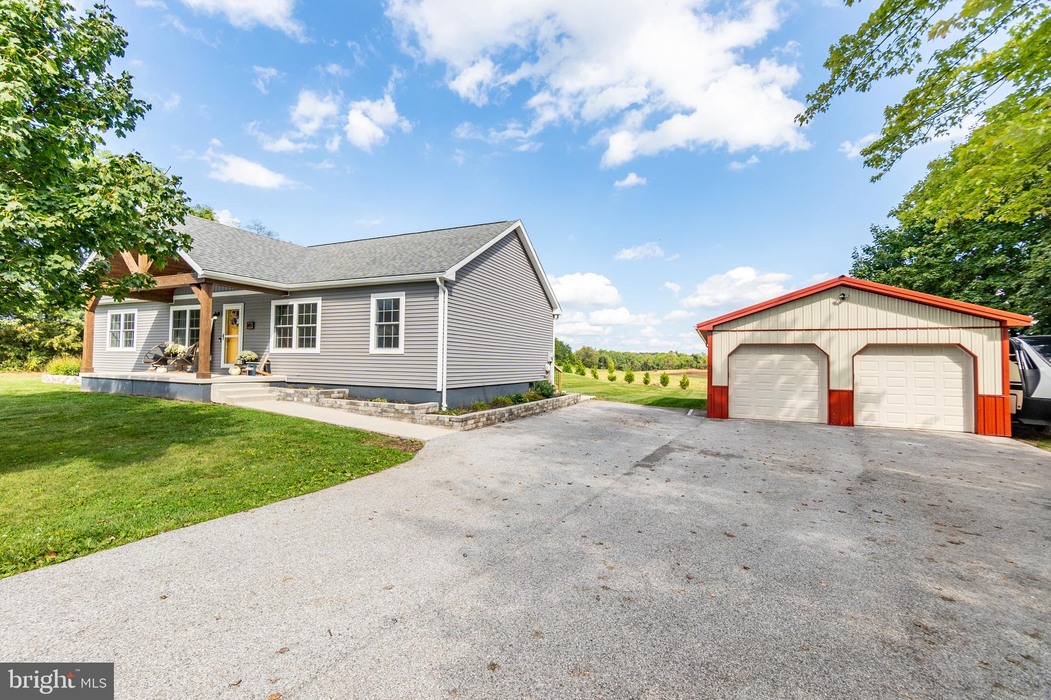 49 Pine Road Abbottstown, PA 17301 - Photo 3 of 37 Gallery Image 3