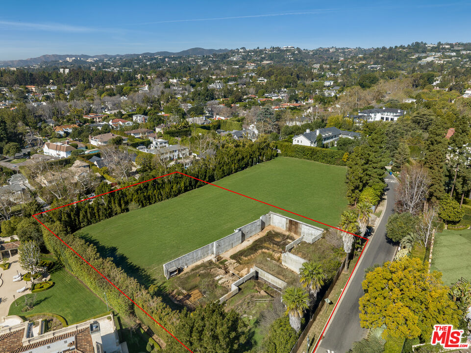 355 South Mapleton Drive Los Angeles, CA 90024 - Photo 2 of 9 an aerial view of a football ground