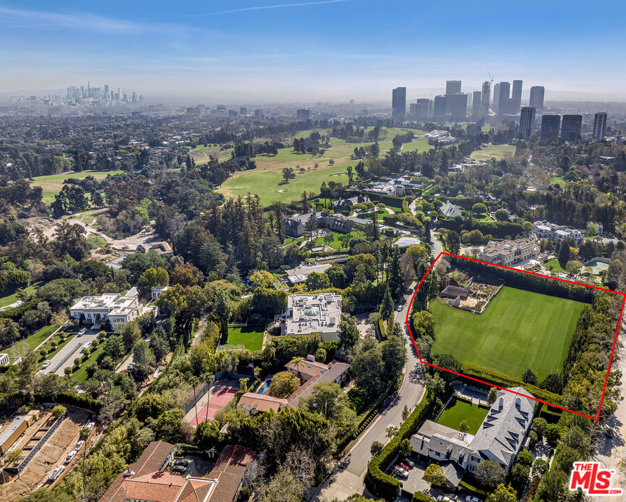 355 South Mapleton Drive Los Angeles, CA 90024 - Photo 9 of 9 an aerial view of multiple house