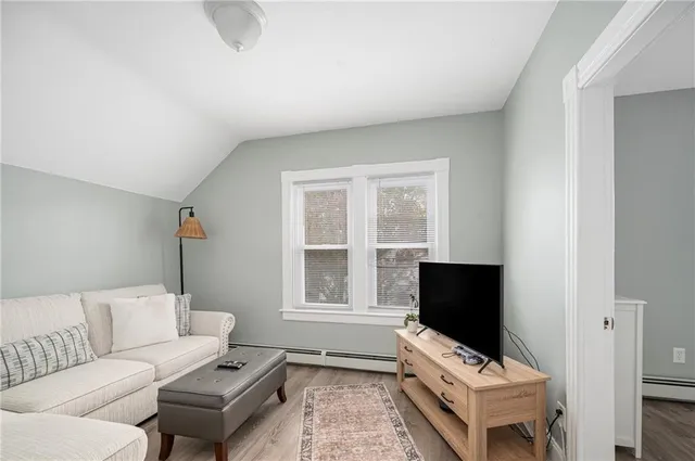 $2,500 | 149 Pomona Avenue, Unit 1, Providence, RI 02908