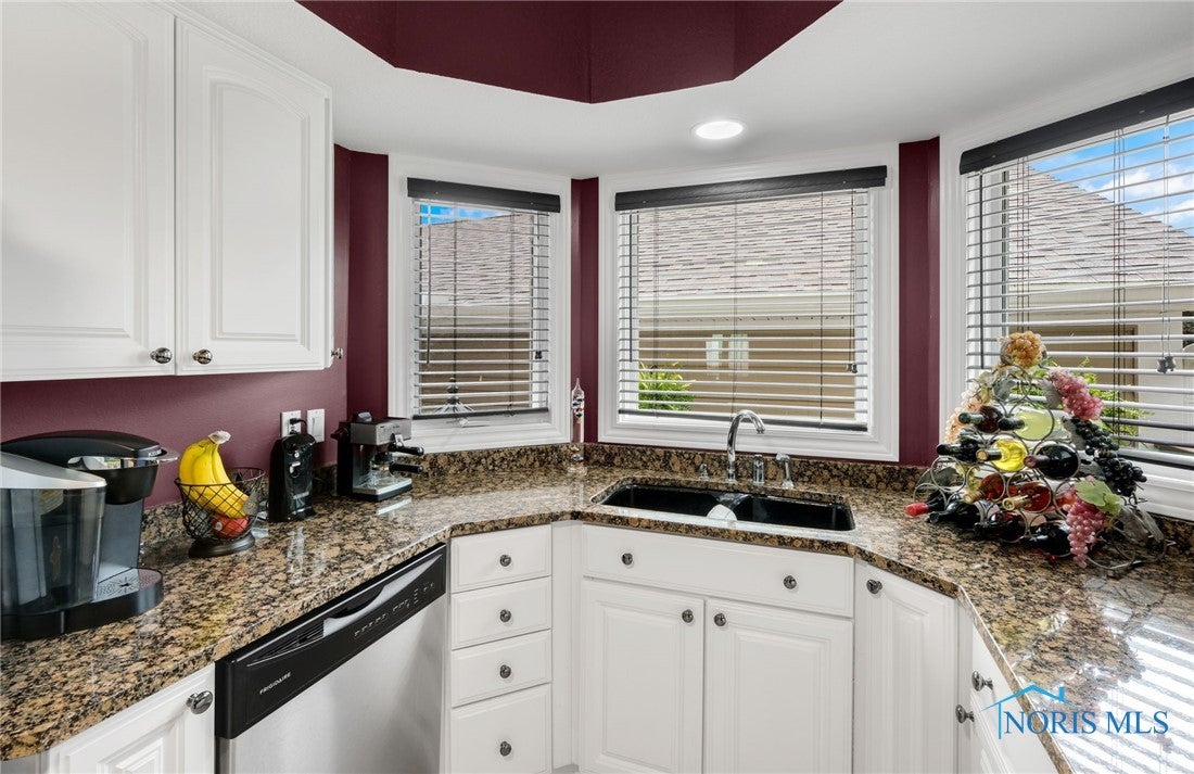 5463 Bay Shore Road, Unit 5463 Oregon, OH 43616 - Photo 10 of 43 Gallery Image 10