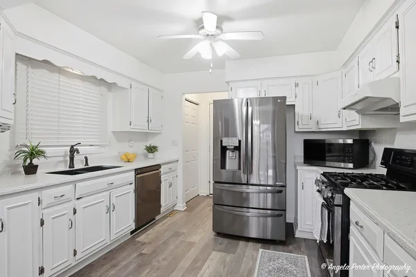 $389,000 | 4833 Eastwood Court, Waukegan, IL 60083