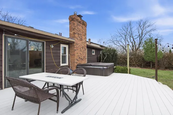 $389,000 | 4833 Eastwood Court, Waukegan, IL 60083