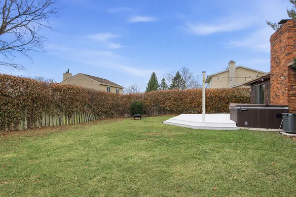 $389,000 | 4833 Eastwood Court, Waukegan, IL 60083