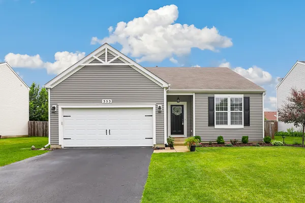 $380,000 | 353 Pensacola Street, Yorkville, IL 60560