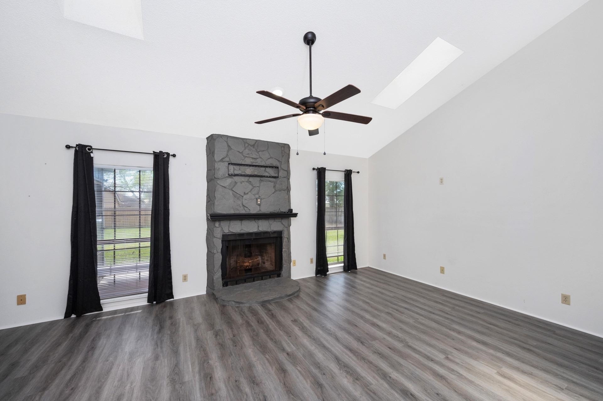 711 West Magnolia Avenue Foley, AL 36535 - Photo 6 of 24