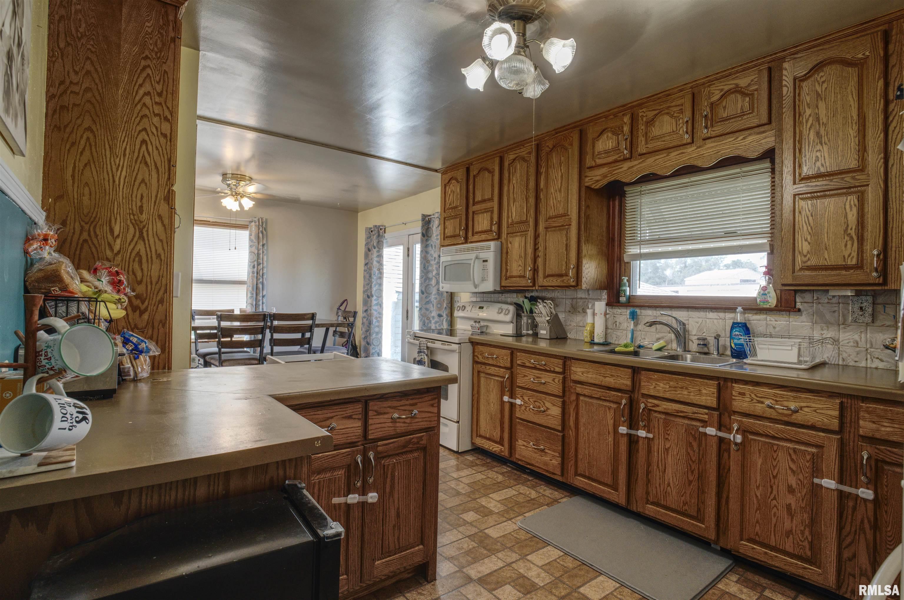 19175 Elston Road Fulton, IL 61252 - Photo 15 of 24