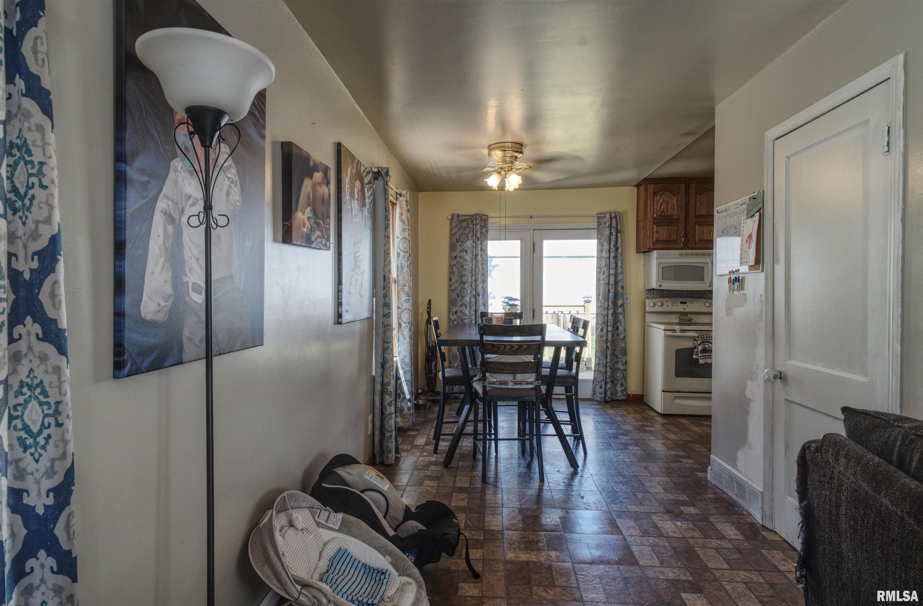 19175 Elston Road Fulton, IL 61252 - Photo 7 of 24
