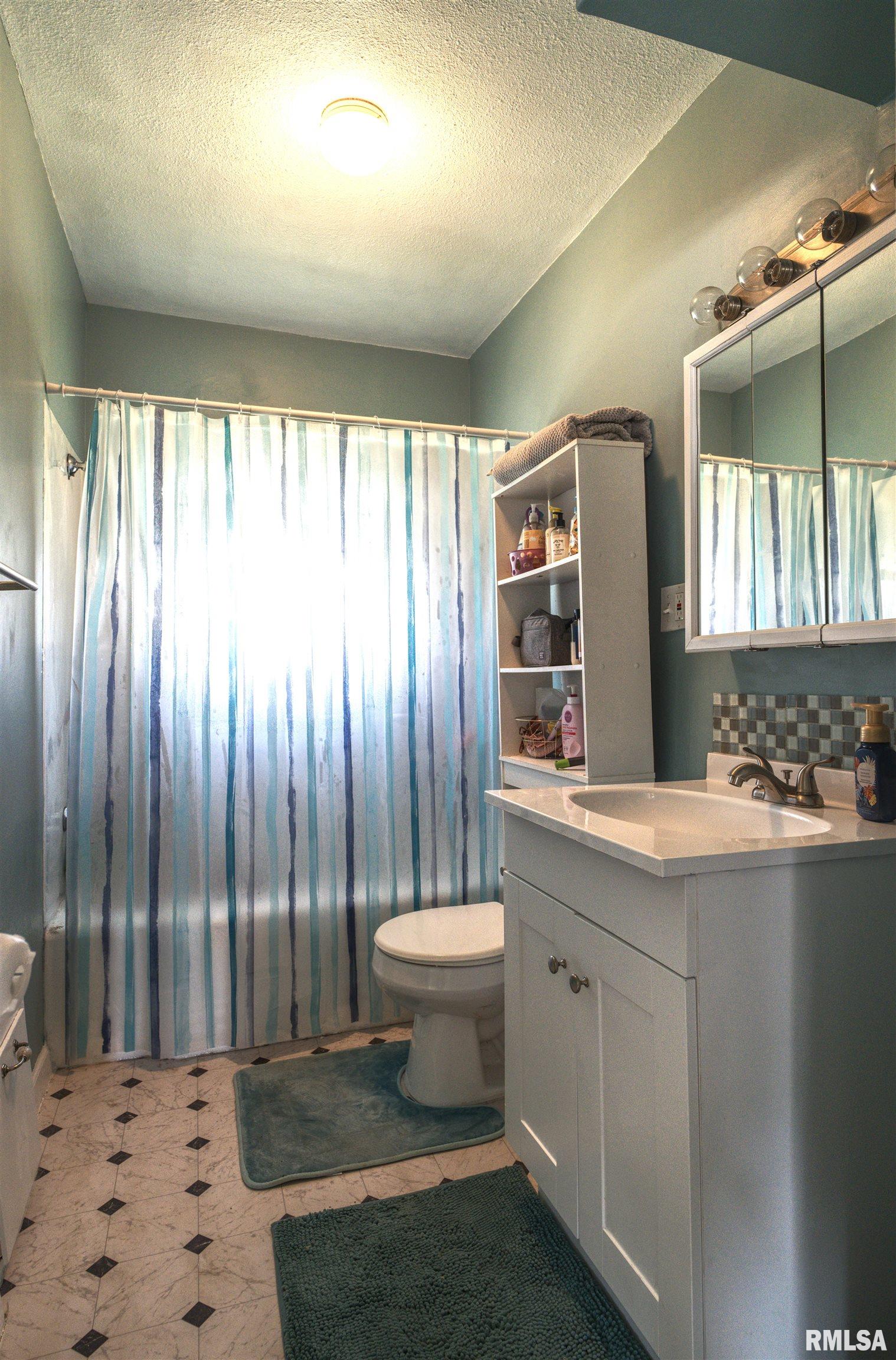 19175 Elston Road Fulton, IL 61252 - Photo 8 of 24