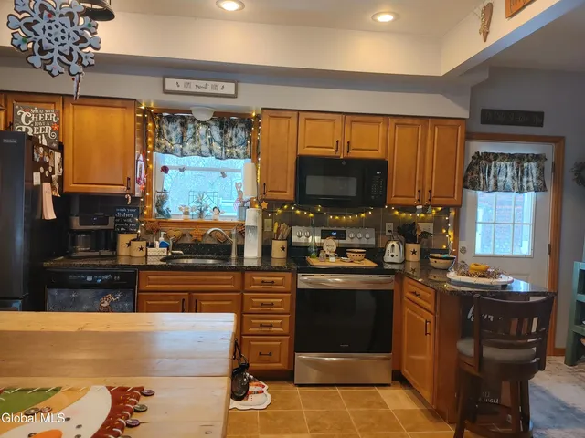 $279,900 | 8 Stanton Street, Ticonderoga, NY 12883