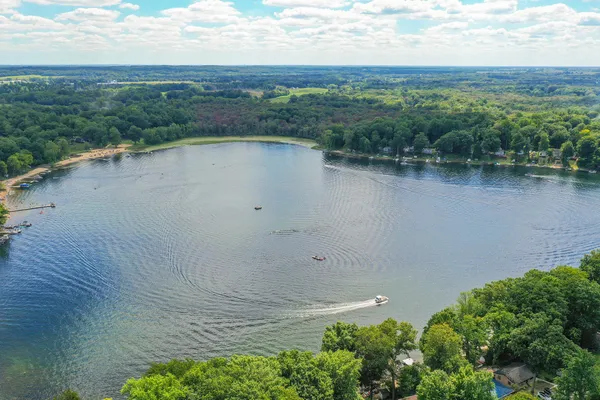 $549,000 | 331 Charlestown Colony, Unit 18, Buchanan, MI 49107