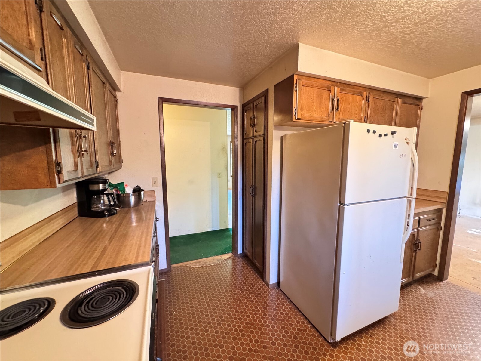 2139 Seabreeze Place Port Angeles, WA 98363 - Photo 8 of 26