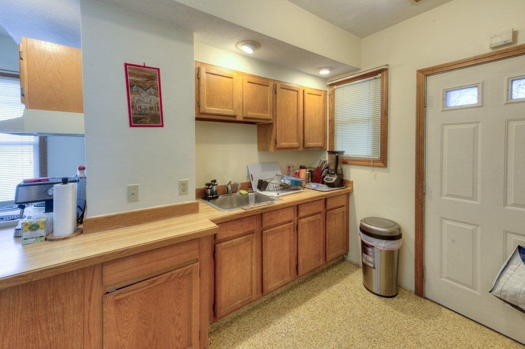 130 Kenberma Road Worcester, MA 01604 - Photo 21 of 30
