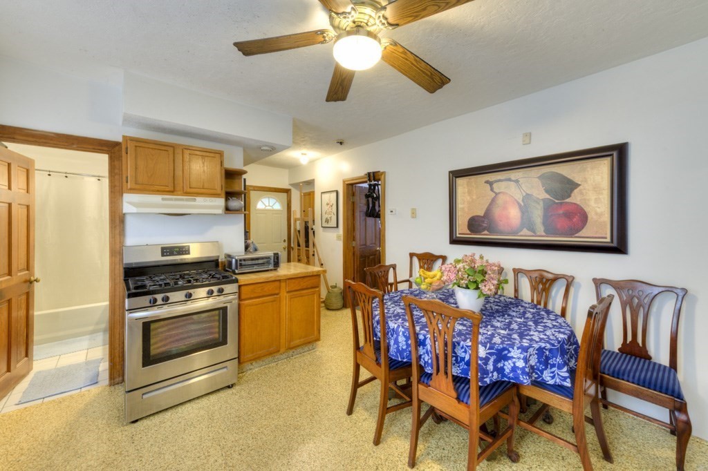 130 Kenberma Road Worcester, MA 01604 - Photo 9 of 30