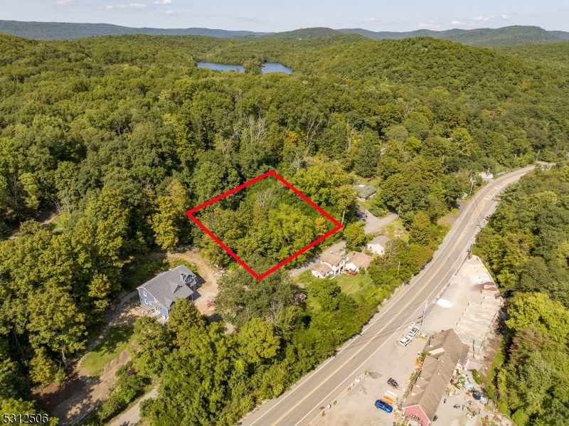 26 Old Road West Milford, NJ 07421 - Photo 4 of 8