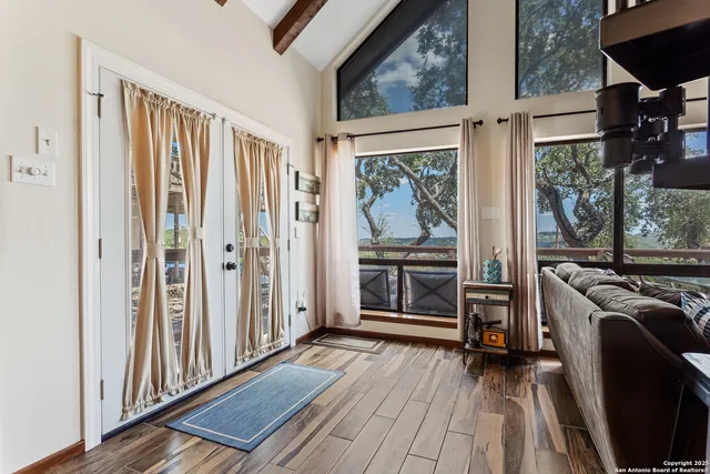 $459,000 | 1544 Trail Ridge Drive, Canyon Lake, TX 78133