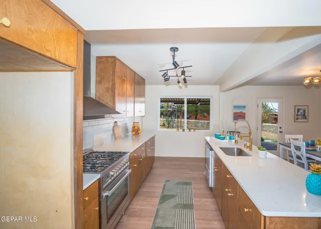 $325,000 | 3405 Volcanic Avenue, El Paso, TX 79904