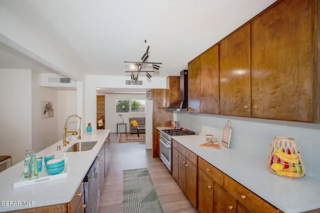 $325,000 | 3405 Volcanic Avenue, El Paso, TX 79904