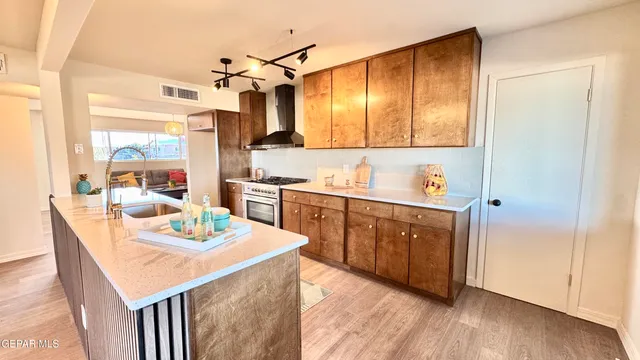 $325,000 | 3405 Volcanic Avenue, El Paso, TX 79904