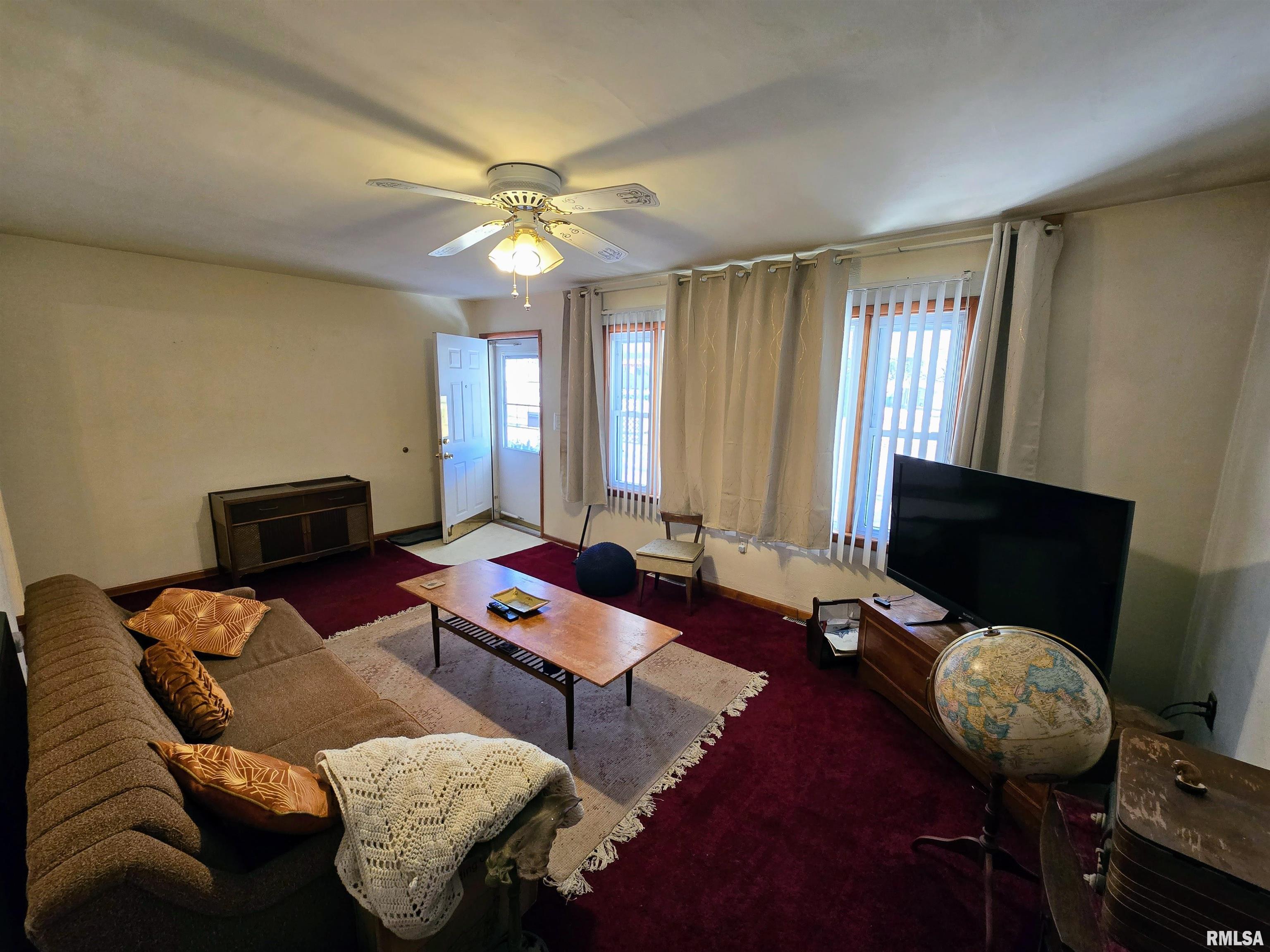75 Greenridge Drive Decatur, IL 62526 - Photo 8 of 42