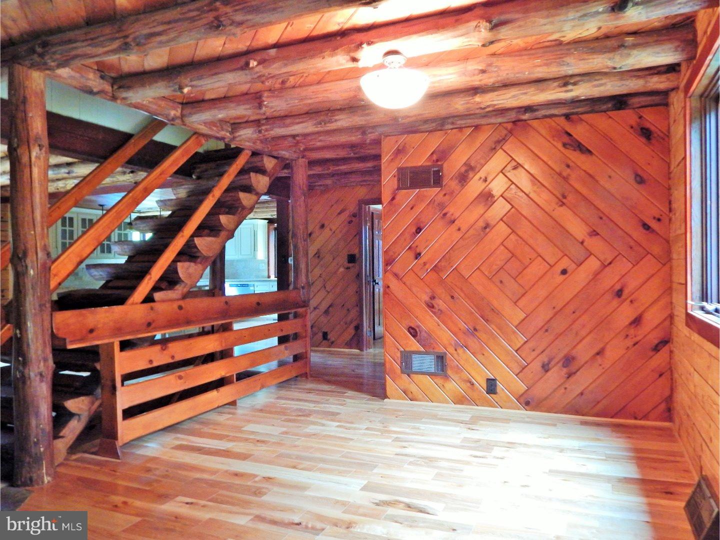 1218 West Bridge Street Spring City, PA 19475 - Photo 5 of 25 Living Room