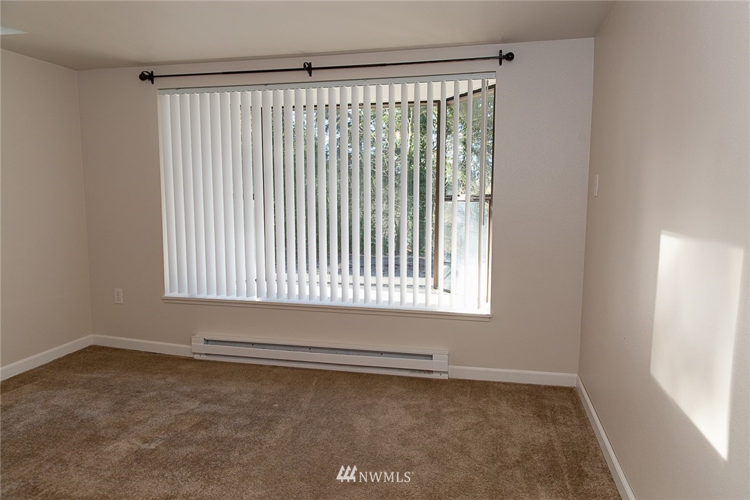 23605 5th Avenue West Bothell, WA 98021 - Photo 14 of 20 an empty room with a window