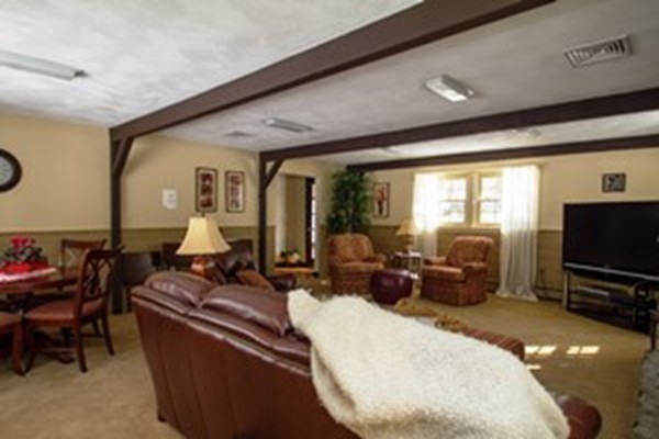 8 Vincent Road Burlington, MA 01803 - Photo 7 of 30 Gallery Image 7