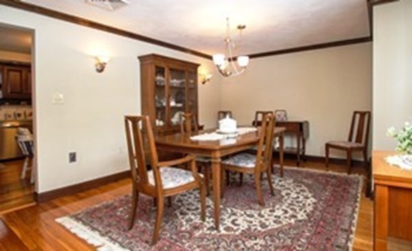 8 Vincent Road Burlington, MA 01803 - Photo 9 of 30 Gallery Image 9
