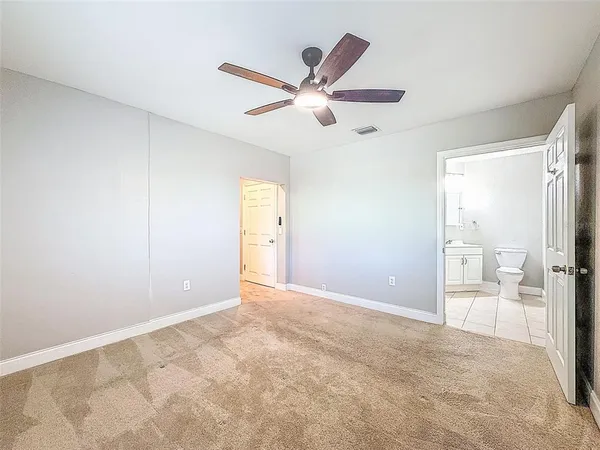 $3,200 | 7401 16th Street North, St. Petersburg, FL 33702