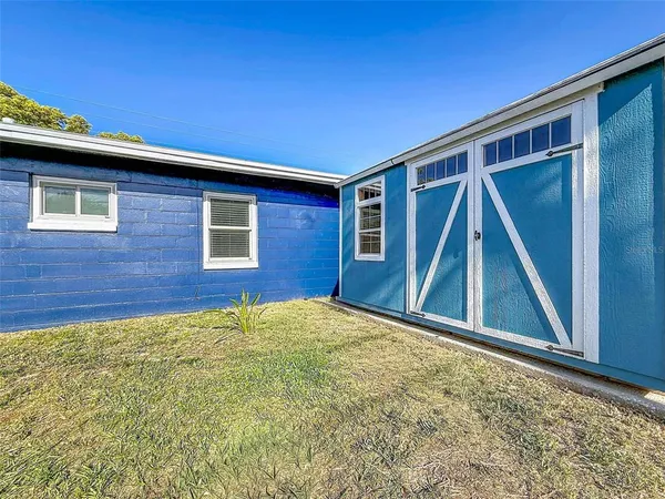 $3,200 | 7401 16th Street North, St. Petersburg, FL 33702