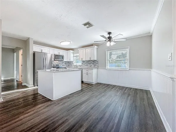 $3,200 | 7401 16th Street North, St. Petersburg, FL 33702